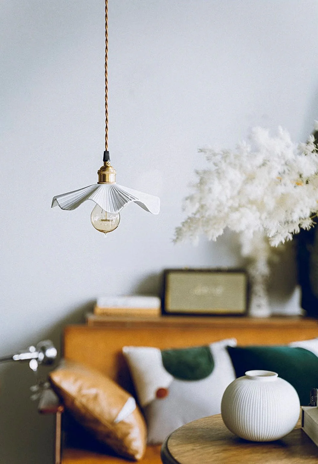 Anna Fluted Shade Brass Fitting Pendant Light - Image 6