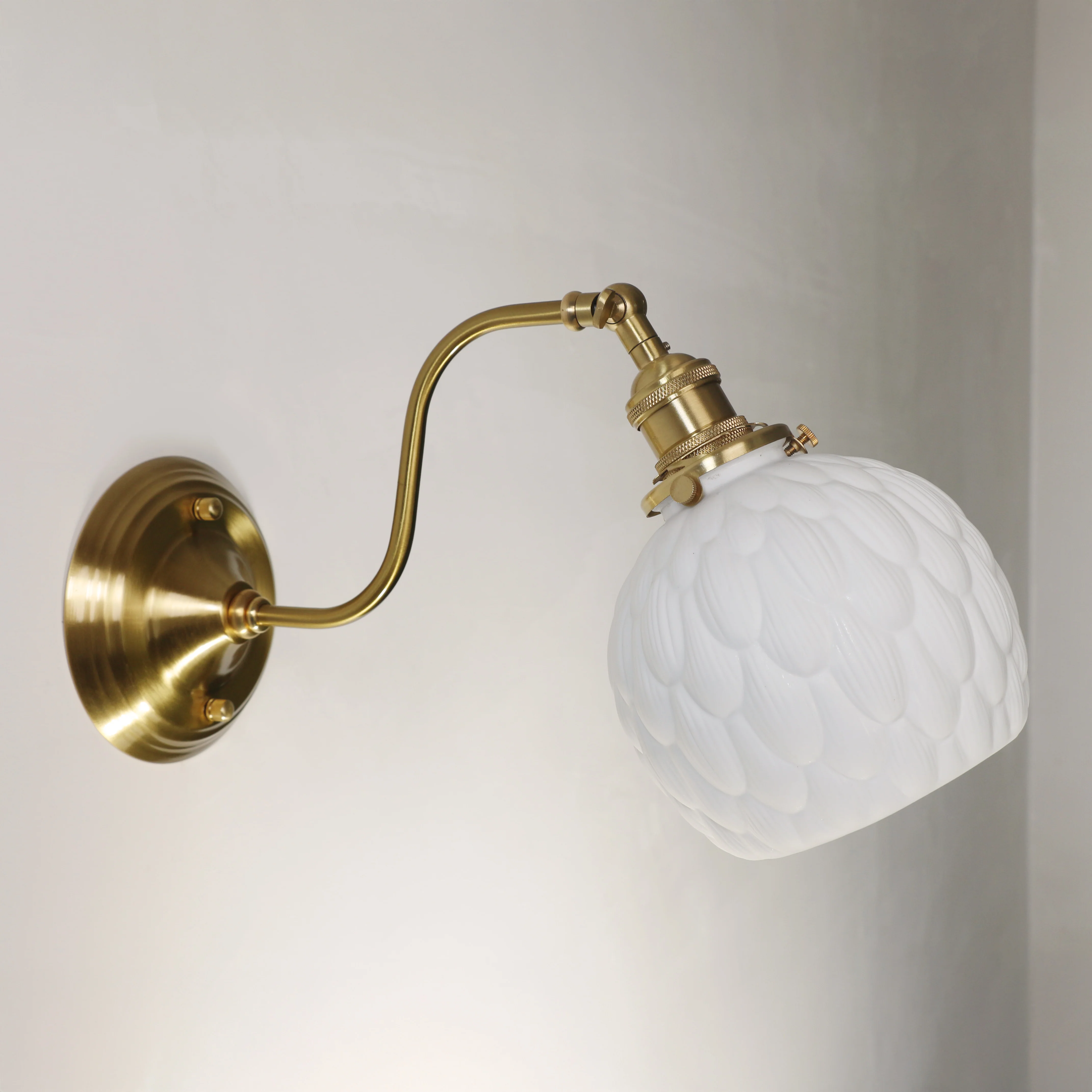 Artichoke Ceramic Porcelain Shade Wall Light - Image 8