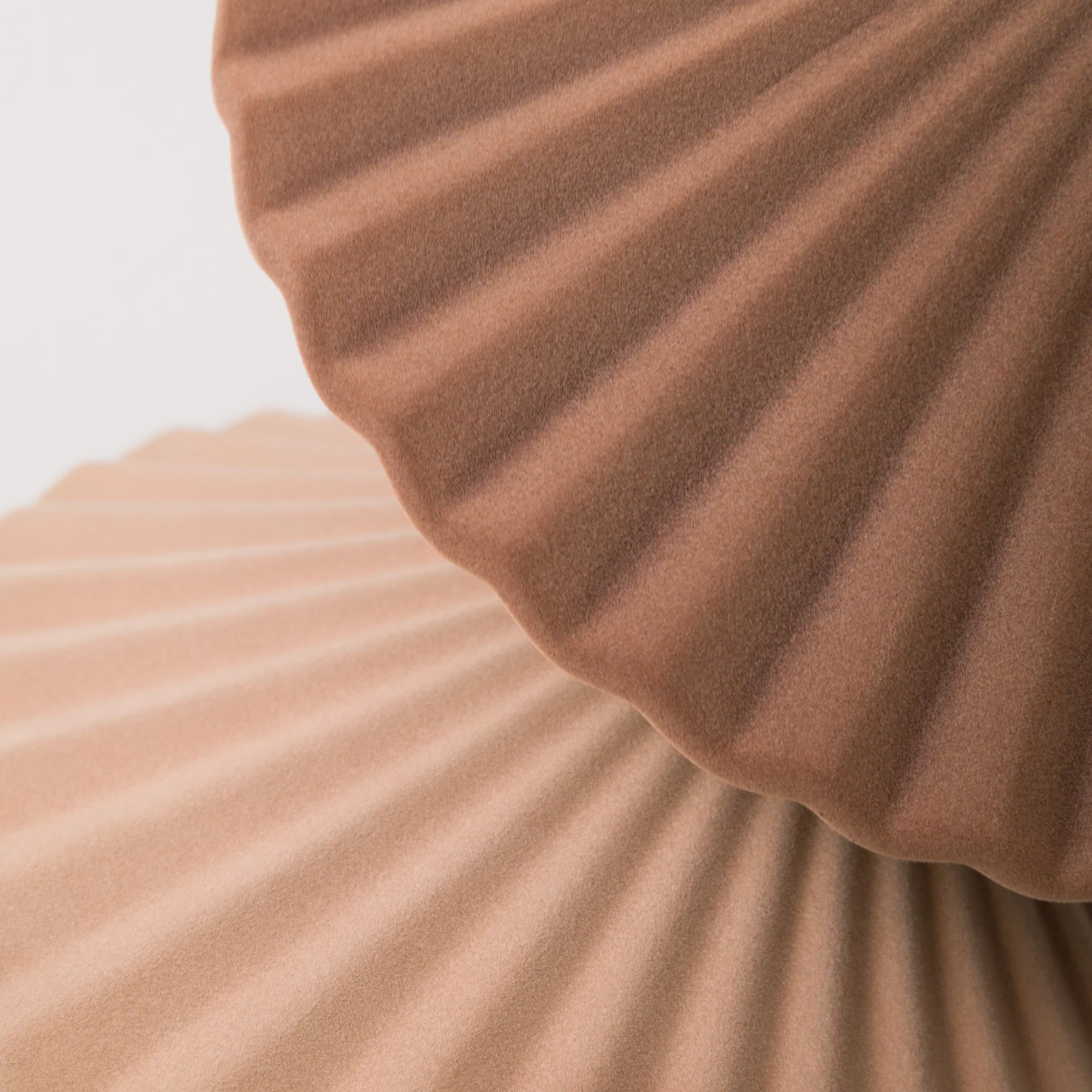 Clay Porcelain Fluted ceramic pendant light - Image 3