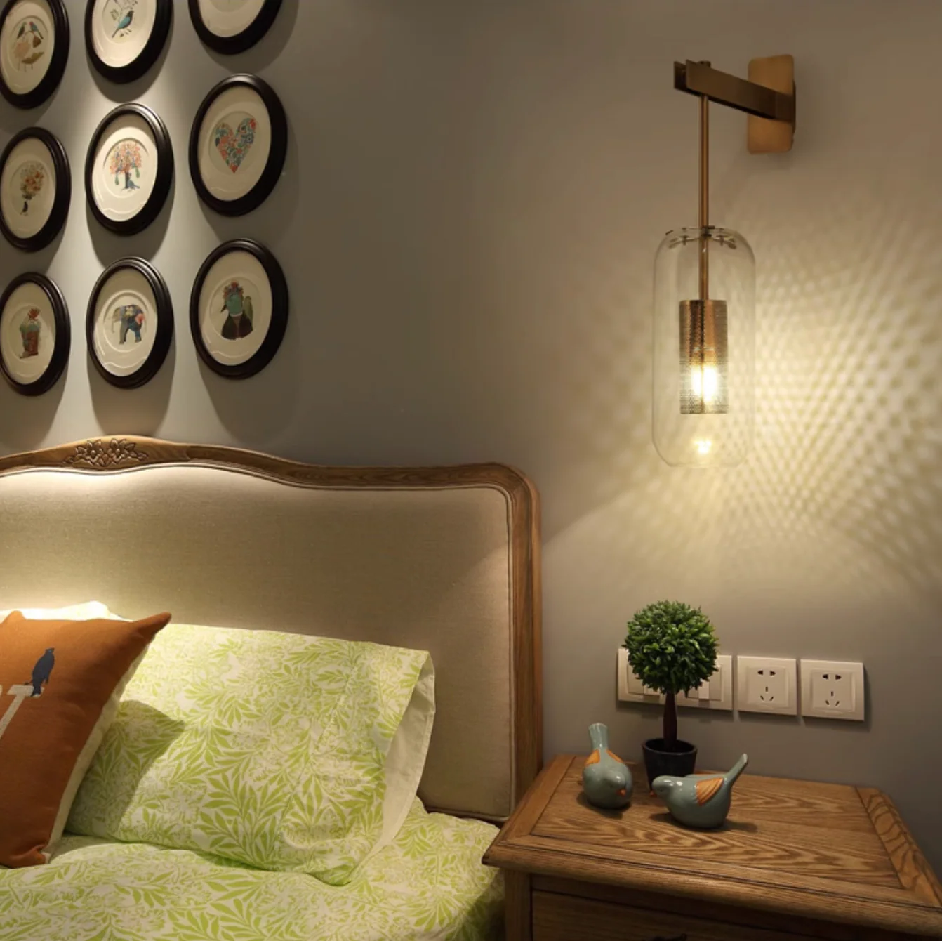 Chiswick Glass Shade Short Arm Wall Light - Image 13