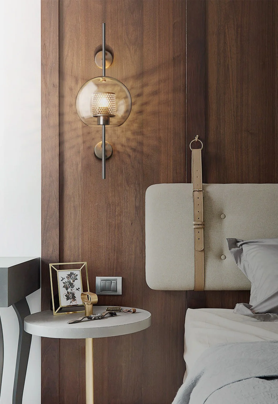 Chiswick Glass Shade Brass Fitting Wall Light - Image 2