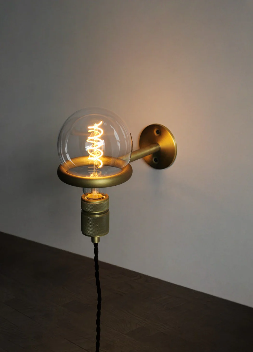 Circus Loop Brass Wall Light With Wall Plug - Image 18