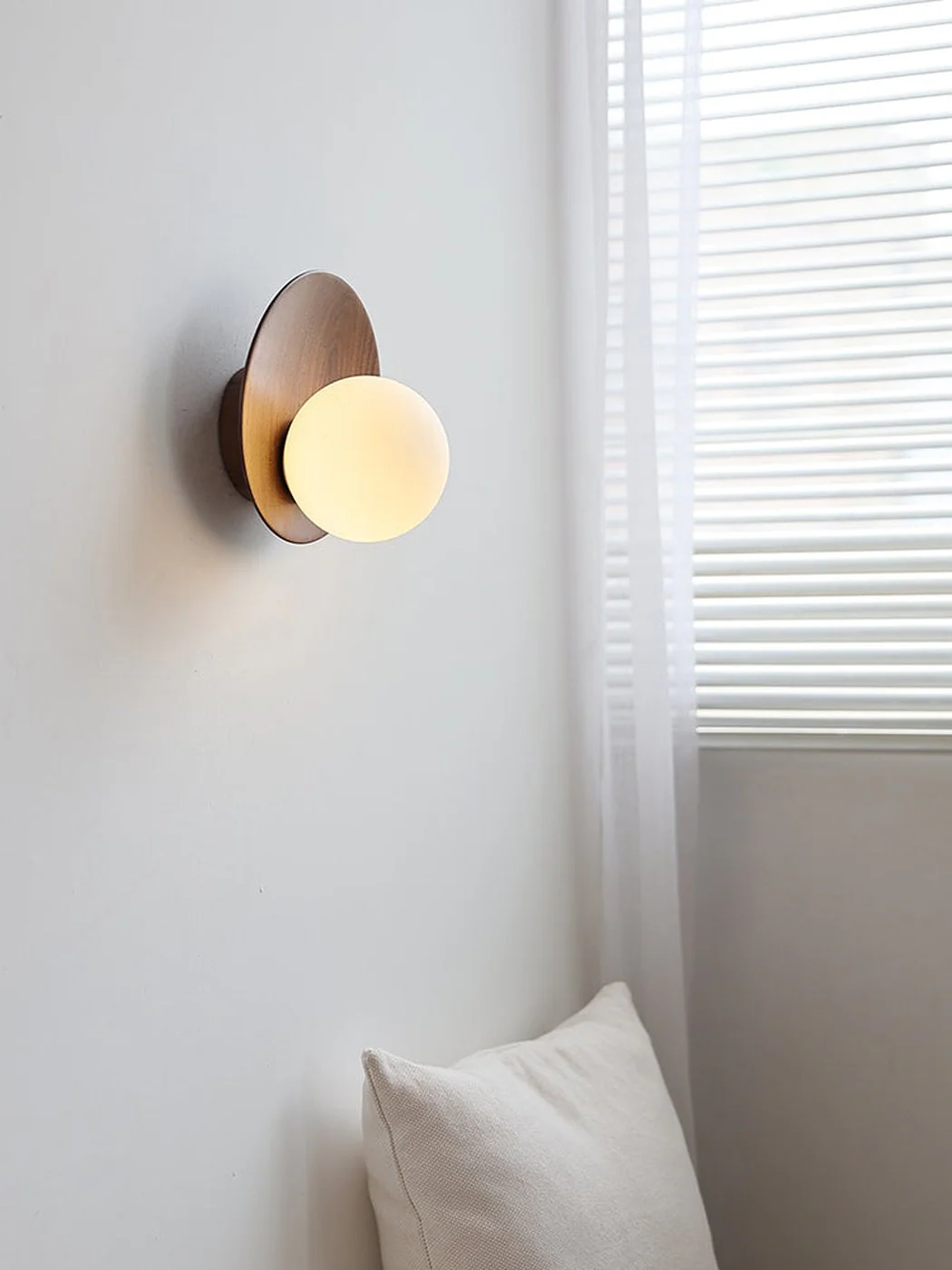 Dekisugi Wooden Plate Japandi Wall Light - Image 7