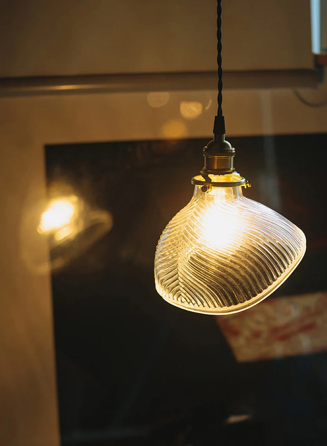 Fluted shell glass midcentury modern pendant light - Image 8