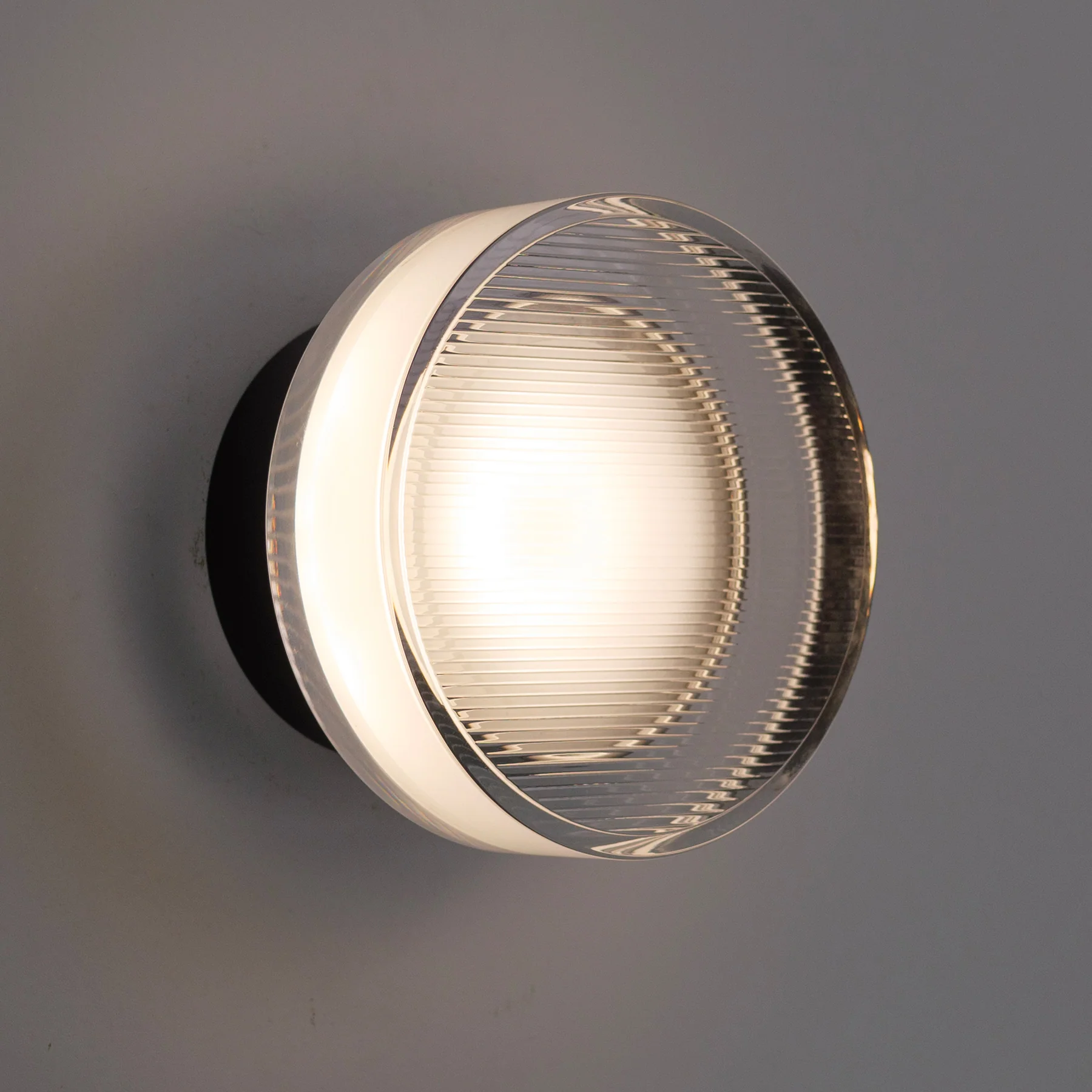 Henley Round Glass Wall Light - Image 4