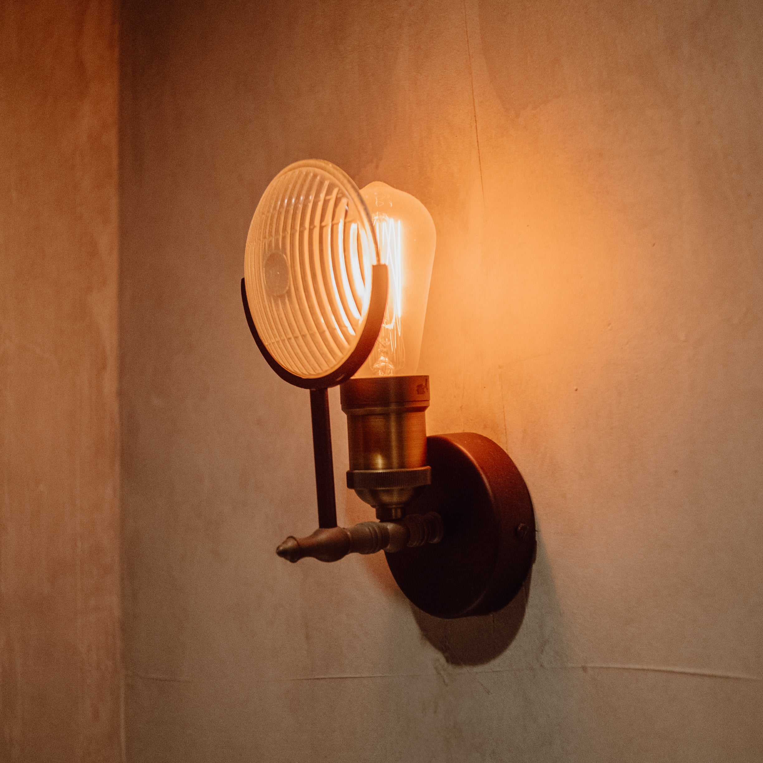 Huberman Fresnel Lens Brass Fitting Wall Light - Image 8
