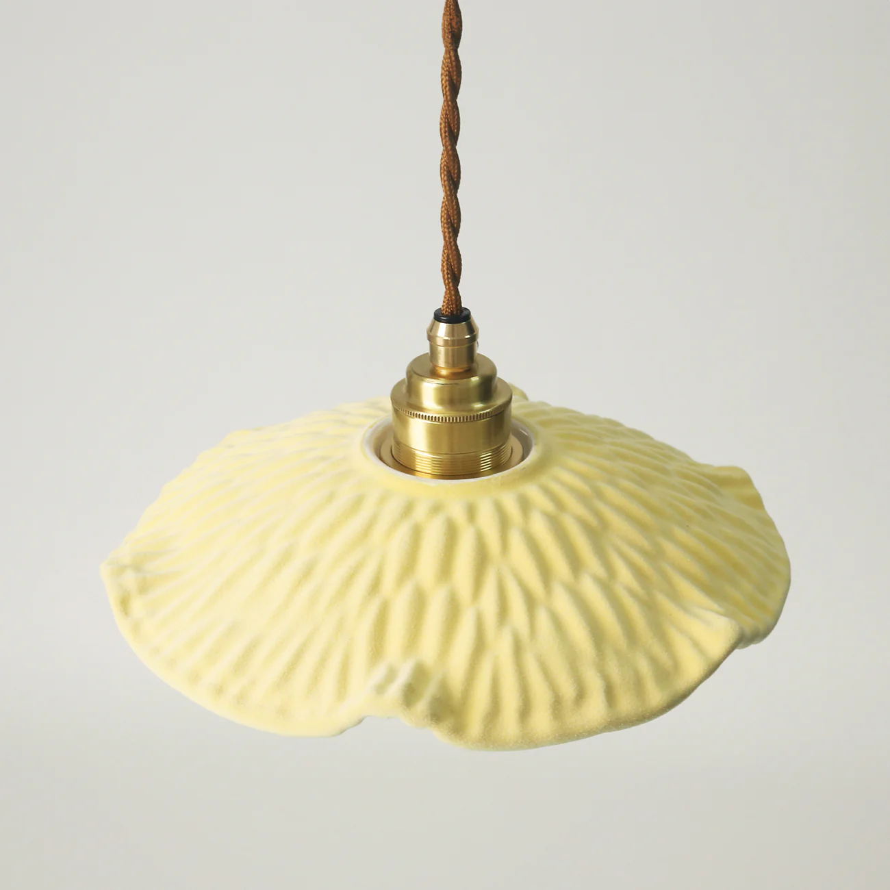 Limonata yellow Porcelain ceramic pendant light - Image 3