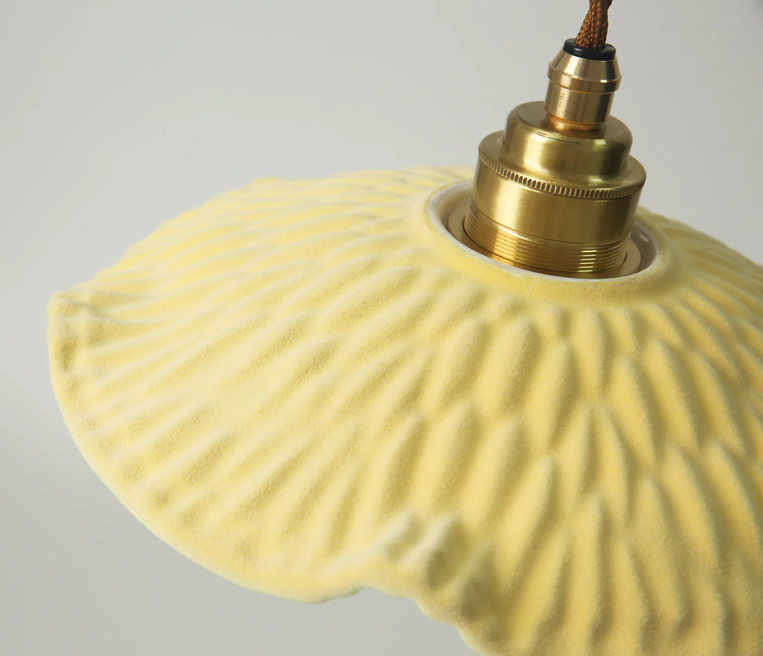 Limonata yellow Porcelain ceramic pendant light - Image 4