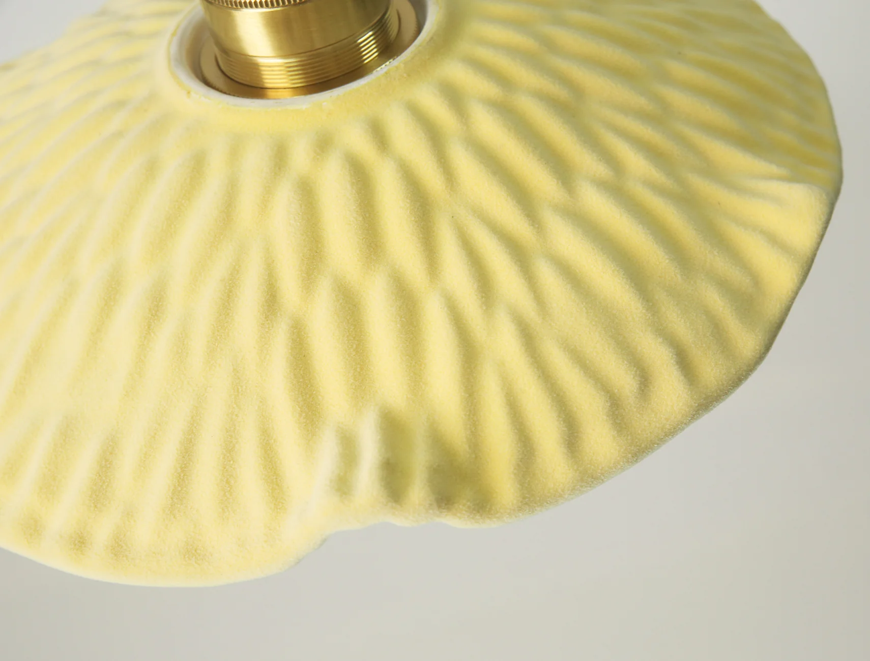 Limonata yellow Porcelain ceramic pendant light - Image 6