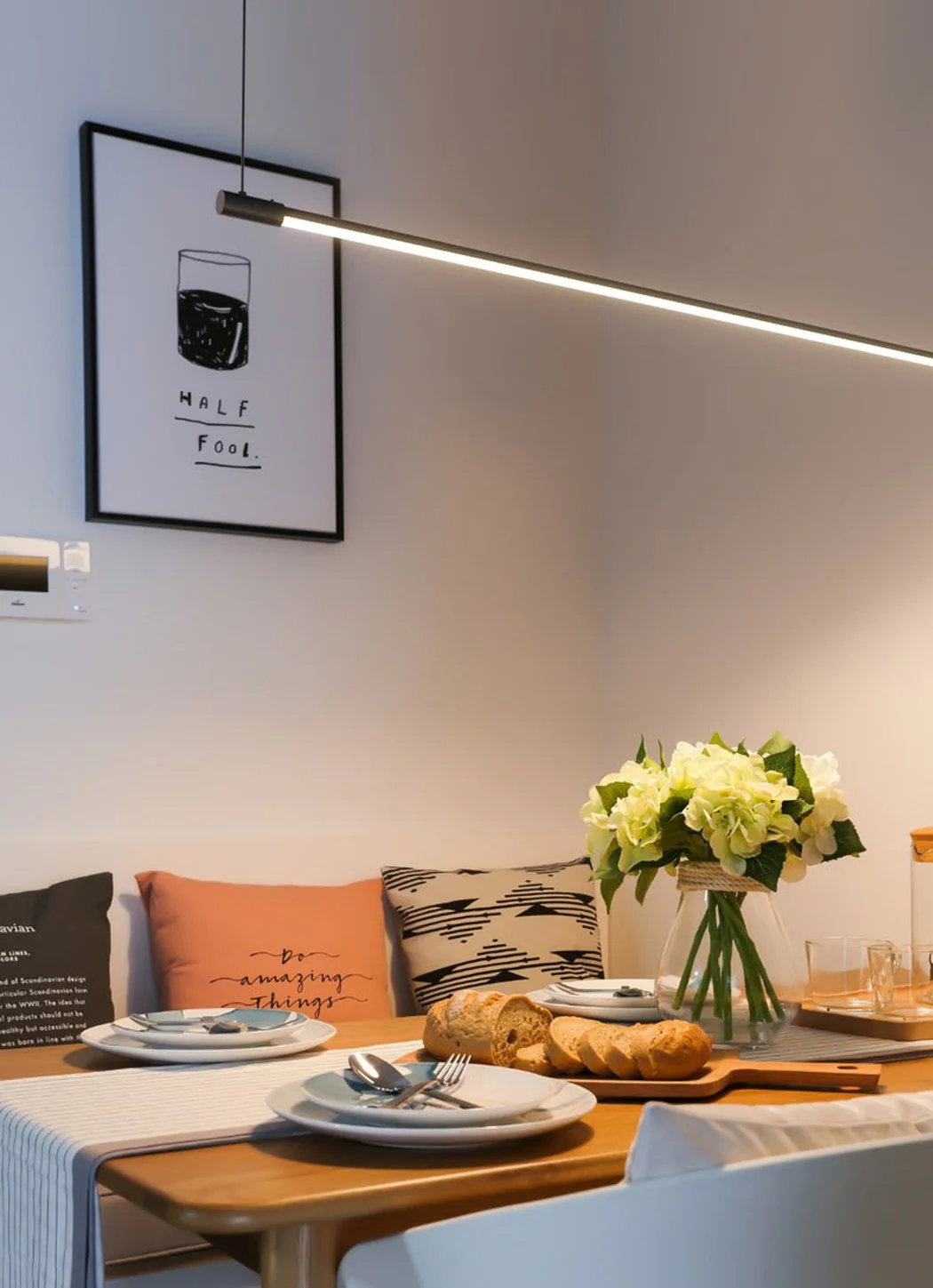 Linea minimalist strip line pendant light - Image 3