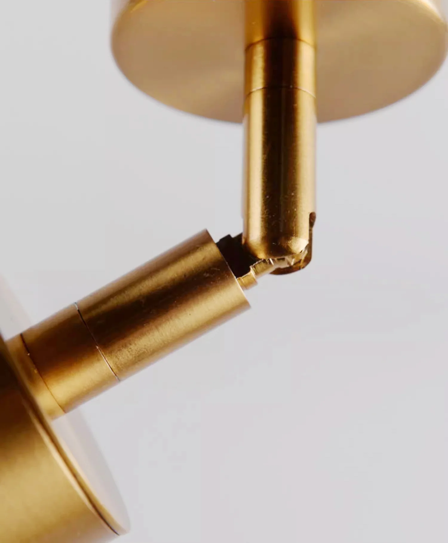 Lux Minimalist Adjustable Rod Spot Light - in Brass - Image 16