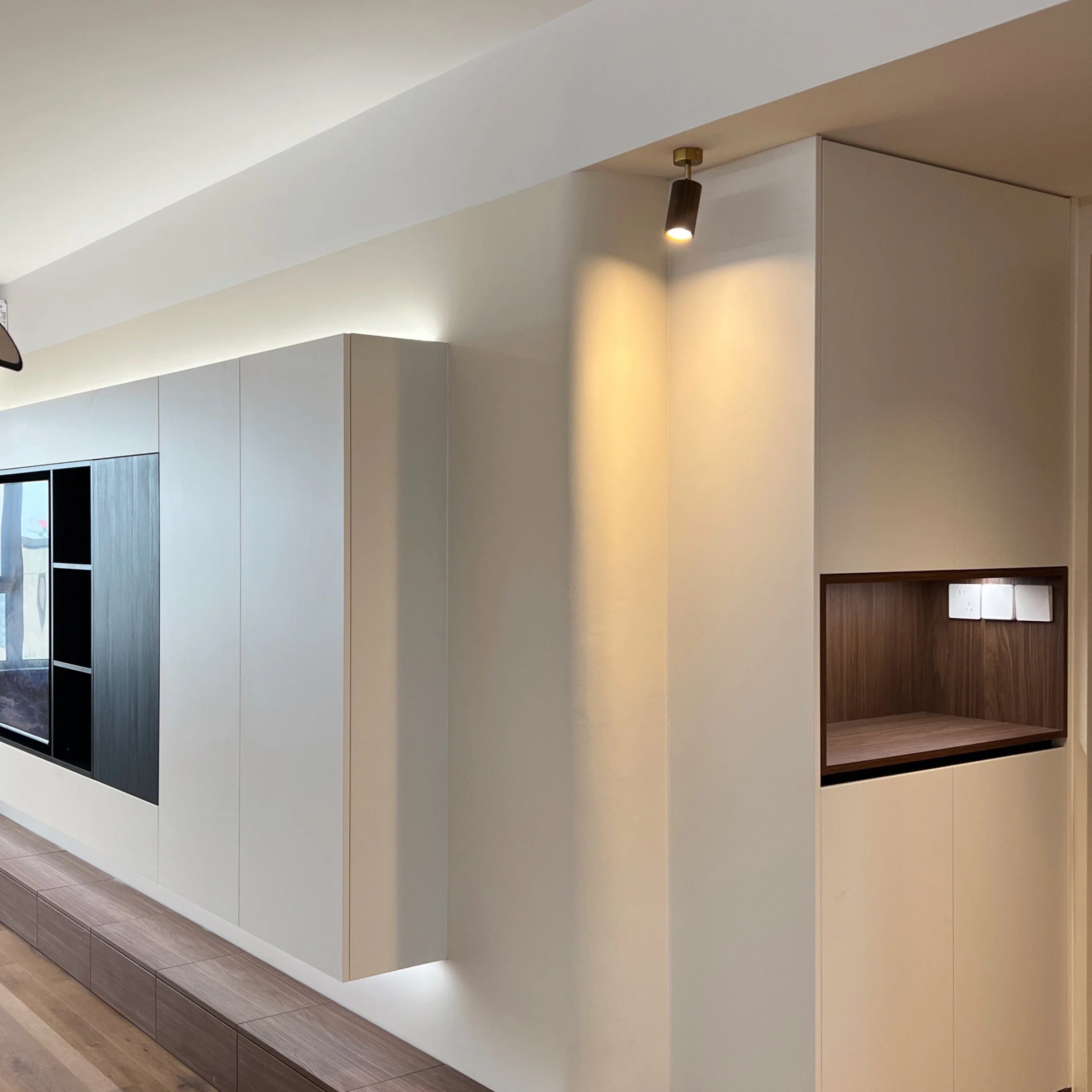 Lux Natural Wood Minimalist Spot Light / Wall Light - Image 9