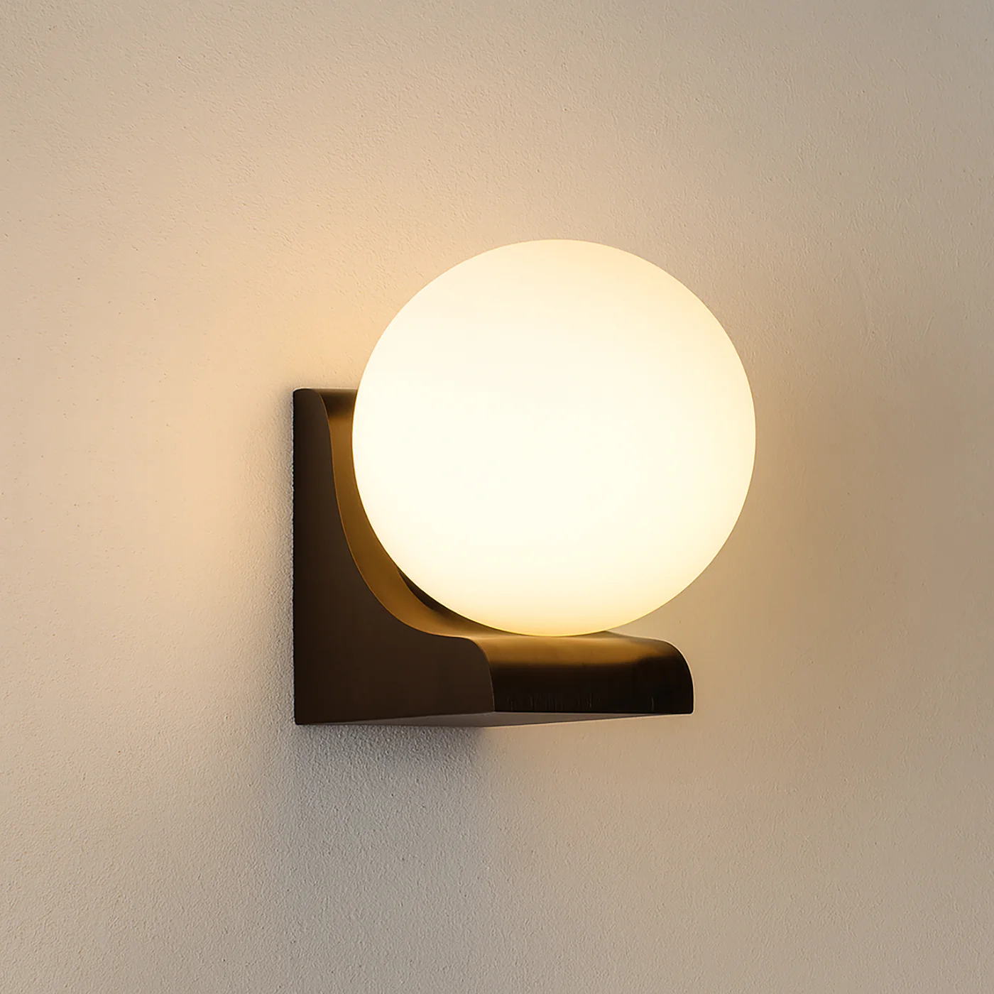 Matteo Midcentury Modern Sphere Wall Light - Image 4