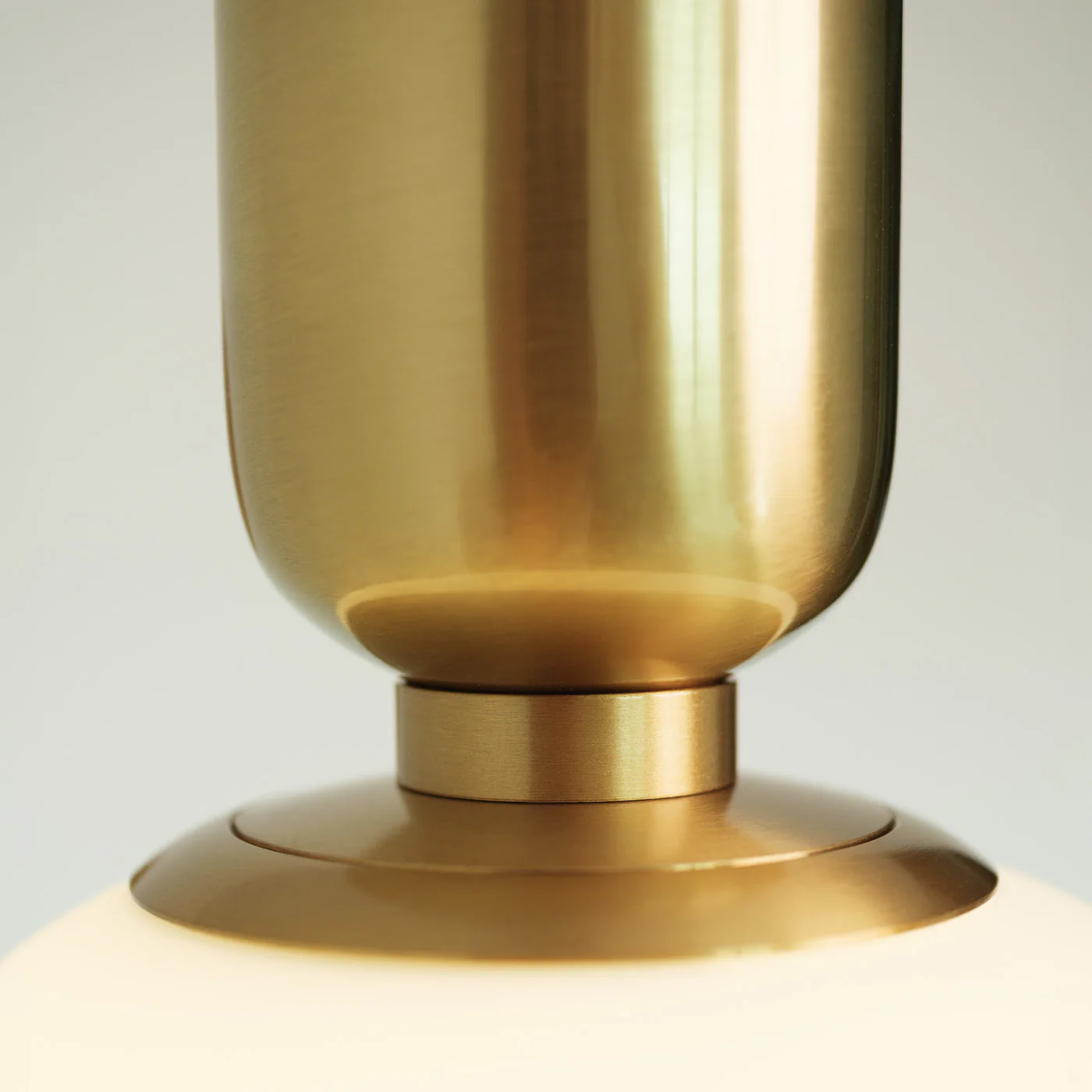 New Aball Elegant Pendant Light - Image 4