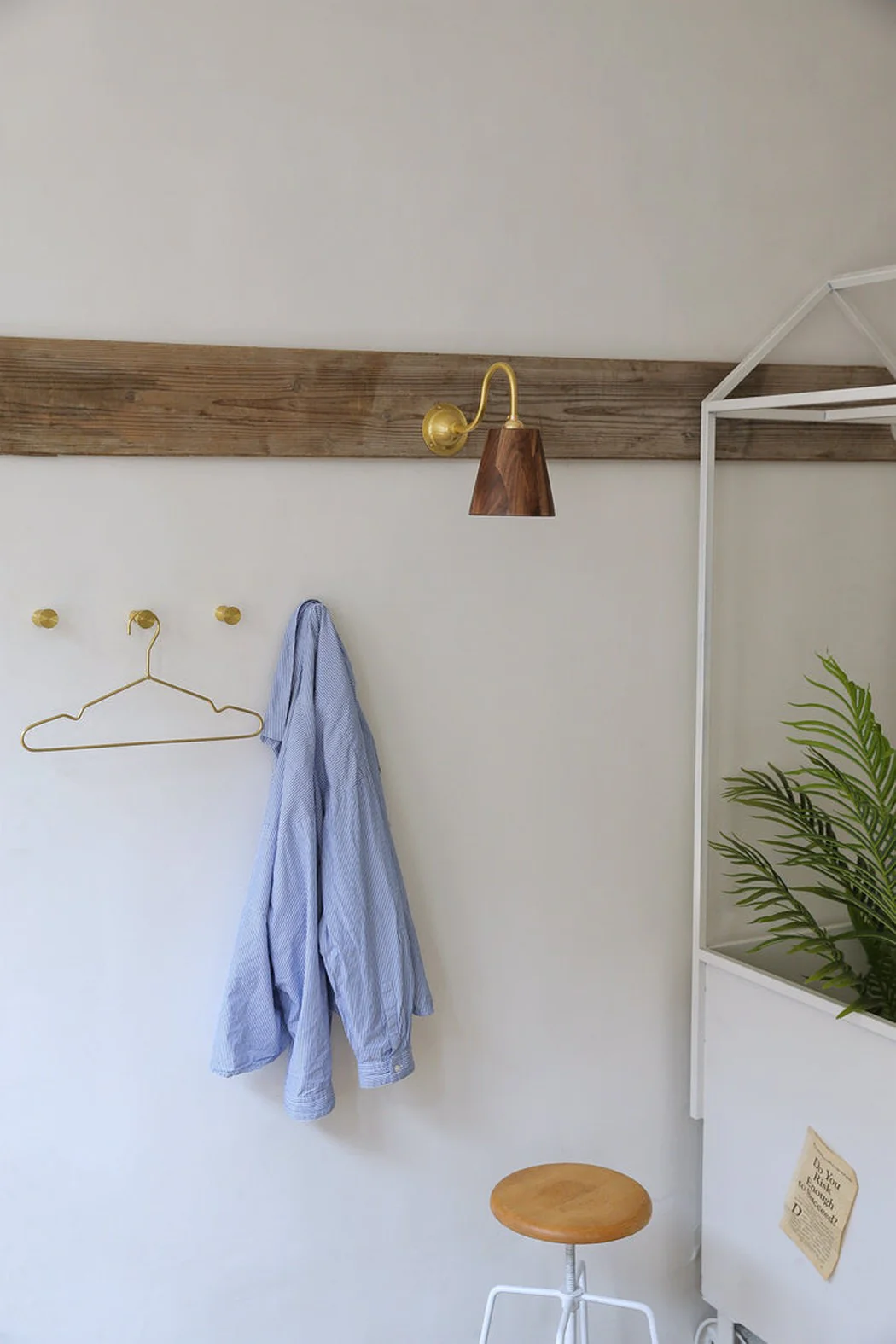 Oberon Wooden Shade Brass gooseneck arm Wall Light - Image 16