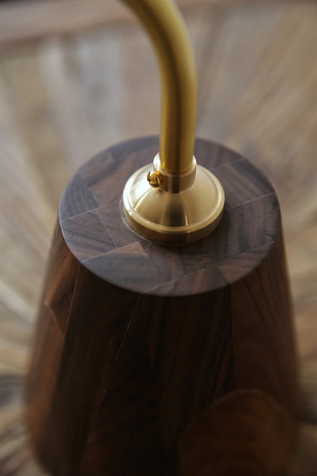 Oberon Wooden Shade Brass gooseneck arm Wall Light - Image 4