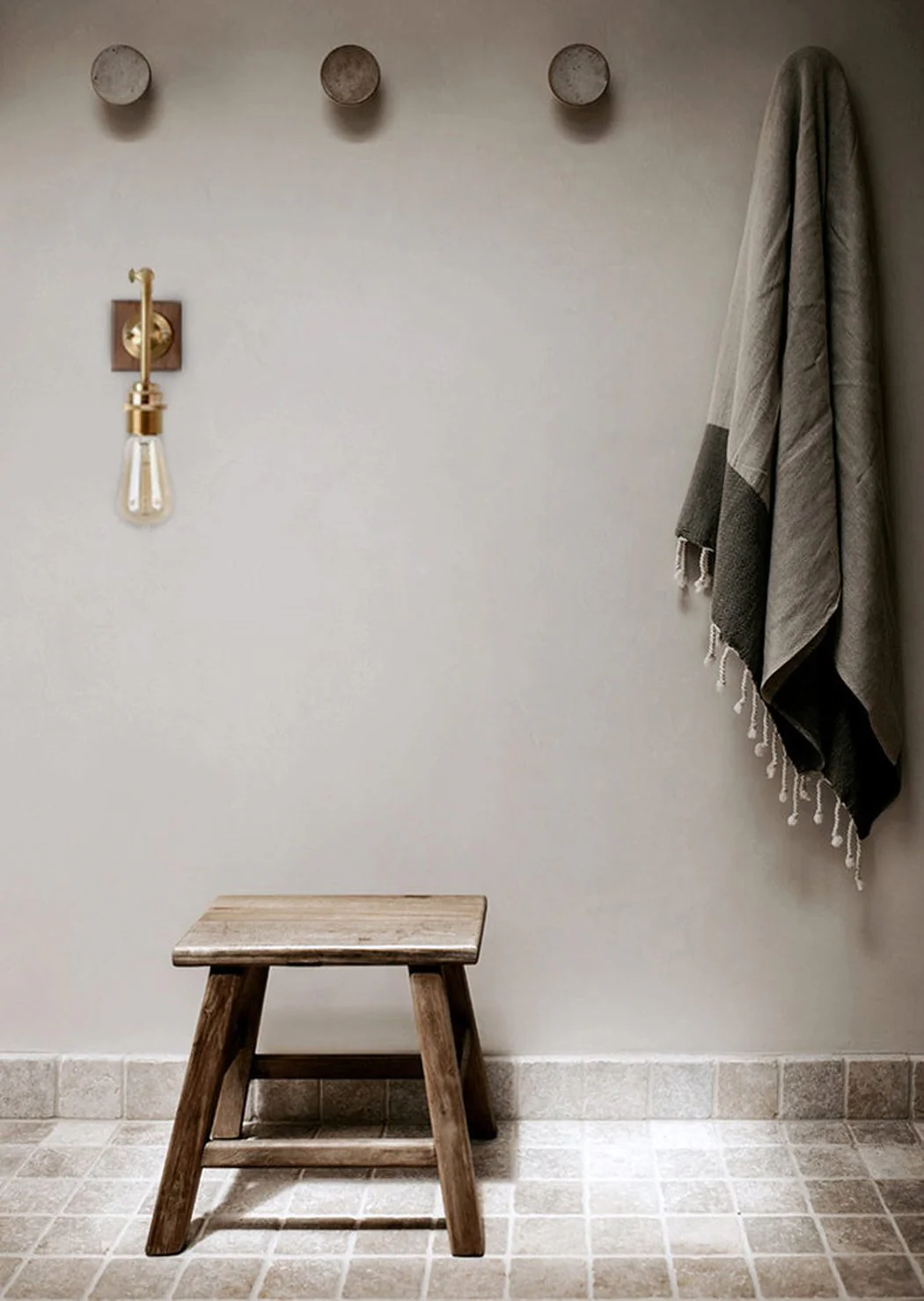 Ogilvy brushed brass & wood wall light - Image 10