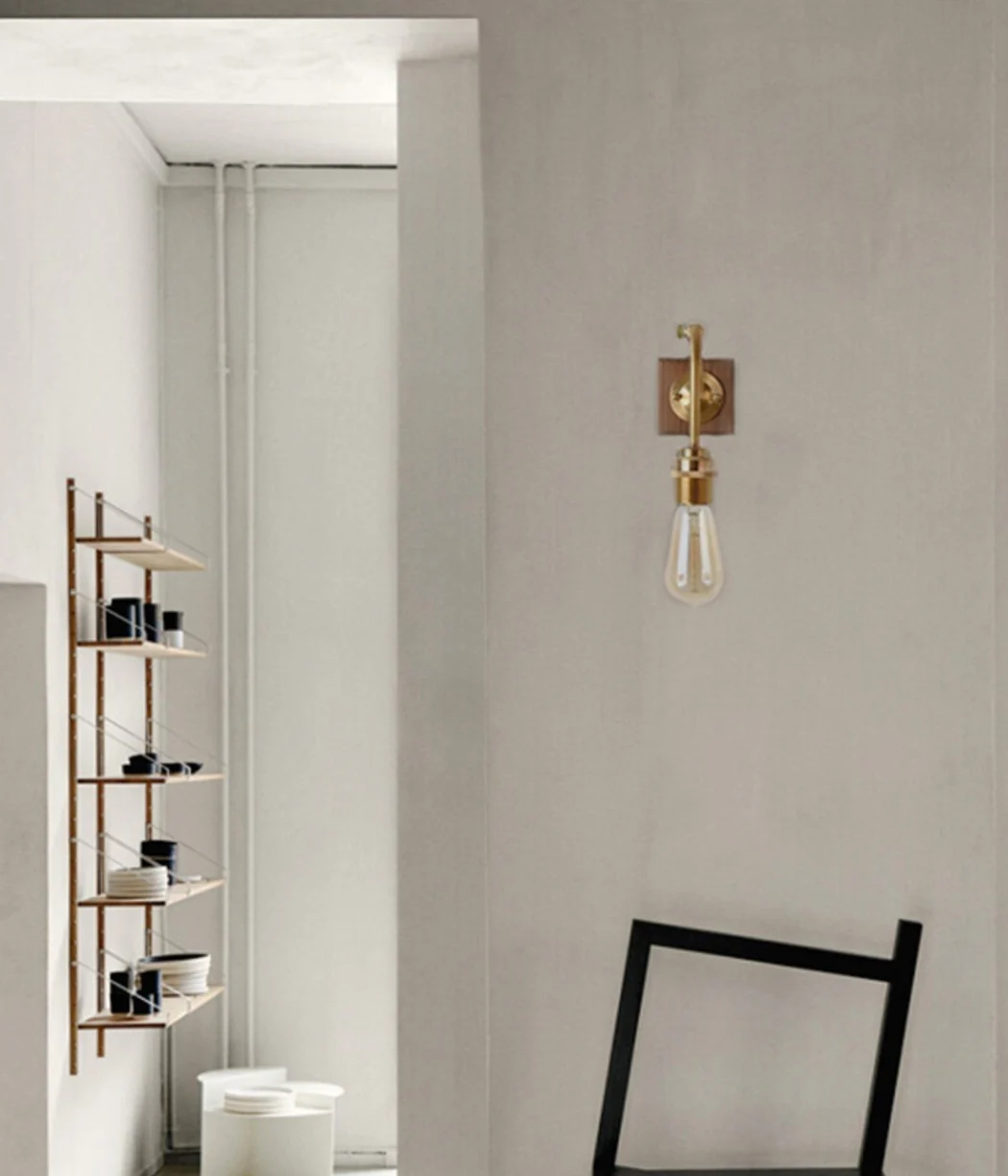 Ogilvy brushed brass & wood wall light - Image 3