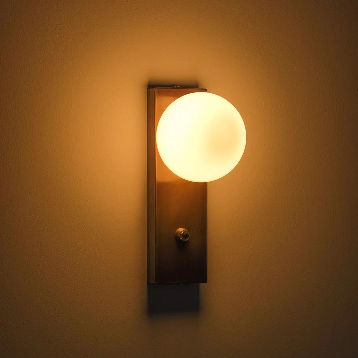 Oswald Bauhaus Minimalist Wall Light - Image 14