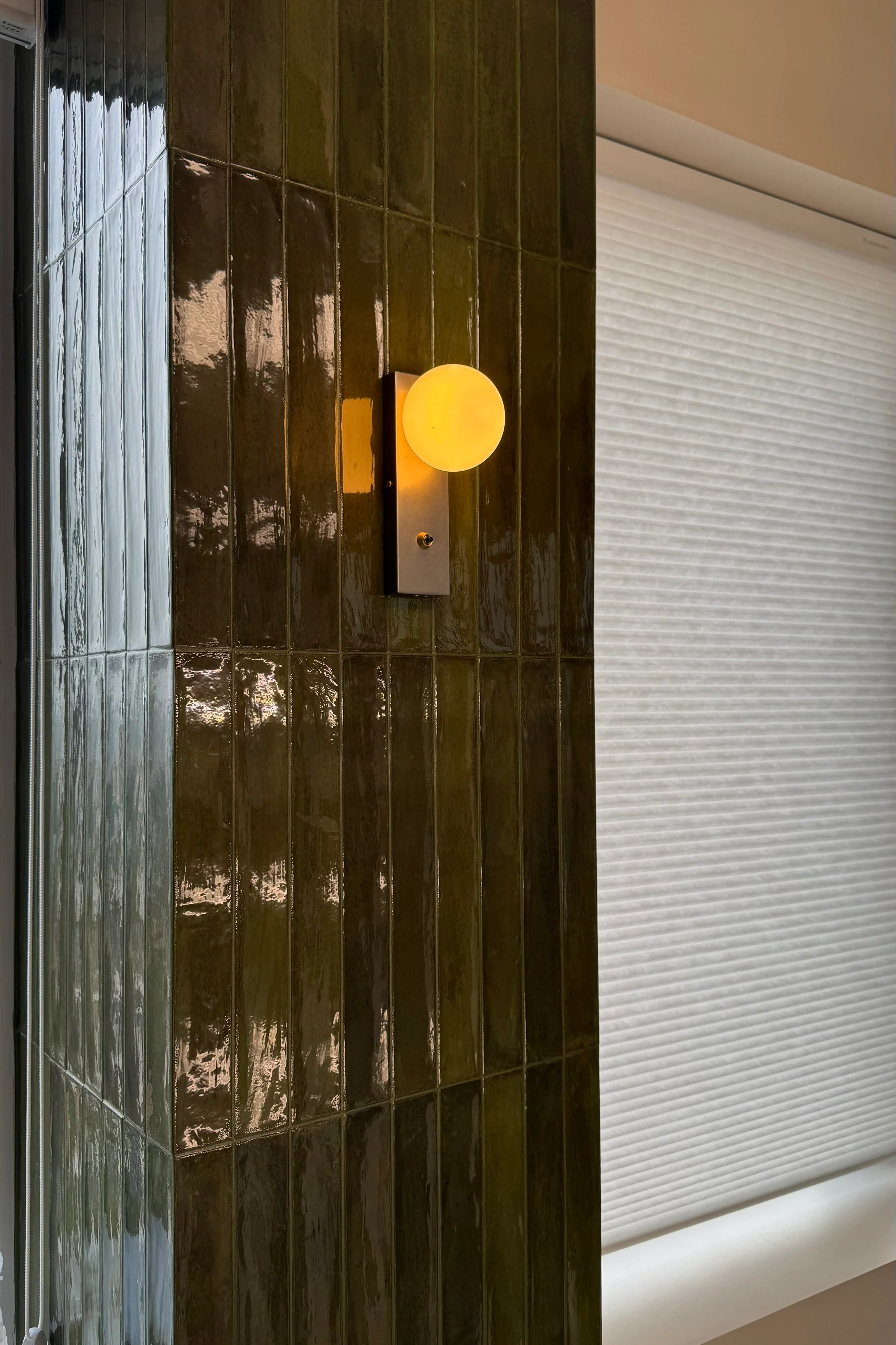 Oswald Bauhaus Minimalist Wall Light - Image 5