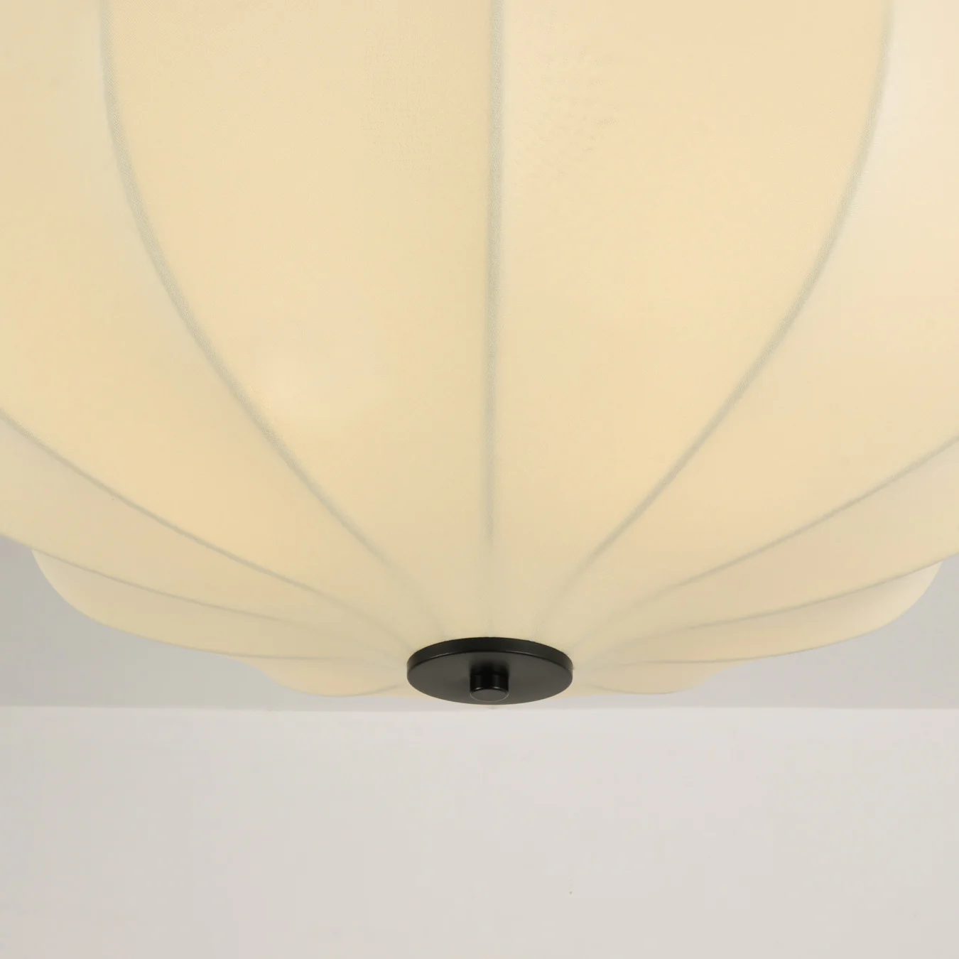 Pivione Handmade Fabric Flower Ceiling Light - Image 4