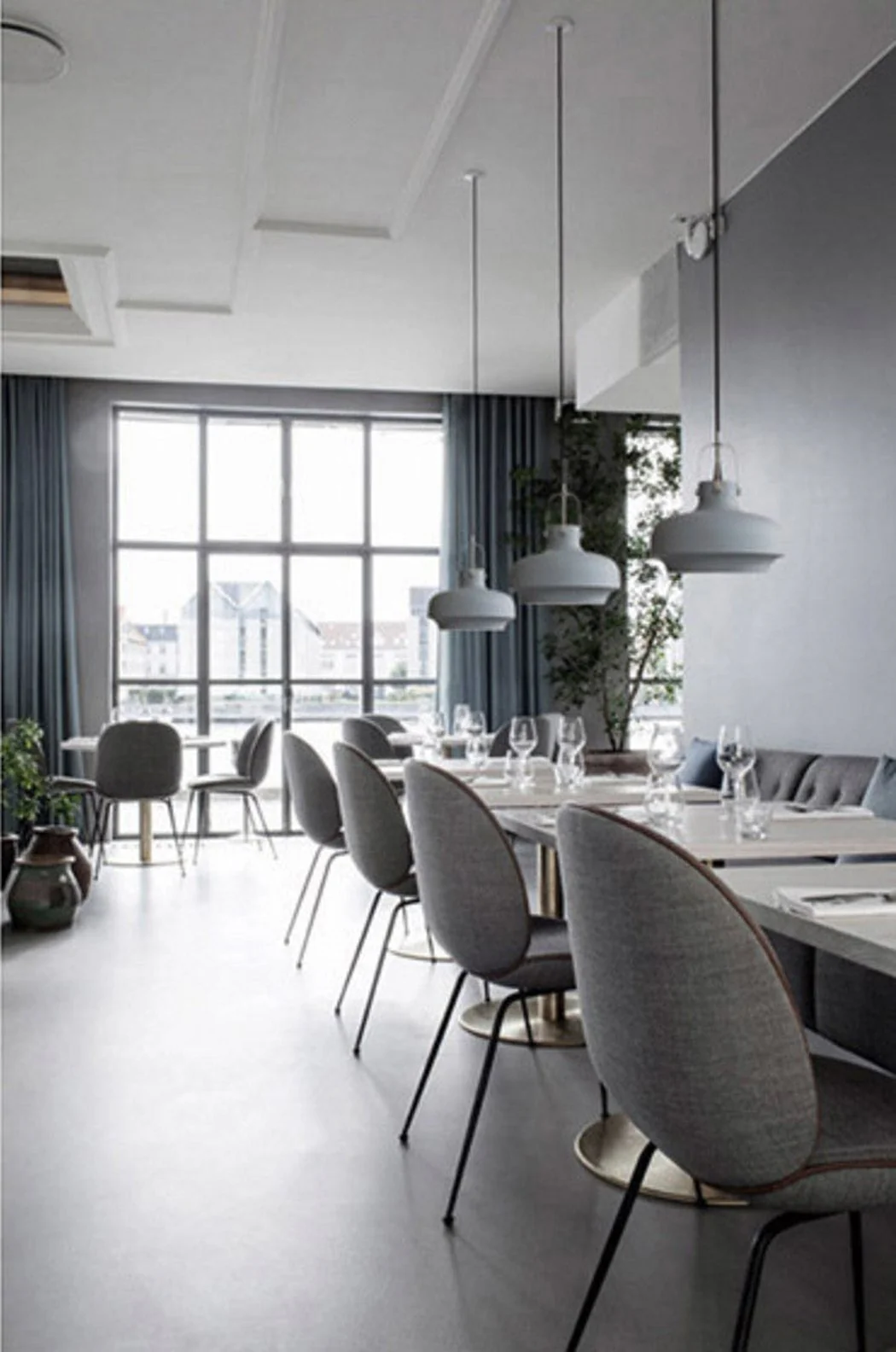 Rainier Contemporary Pendant Light - Image 3
