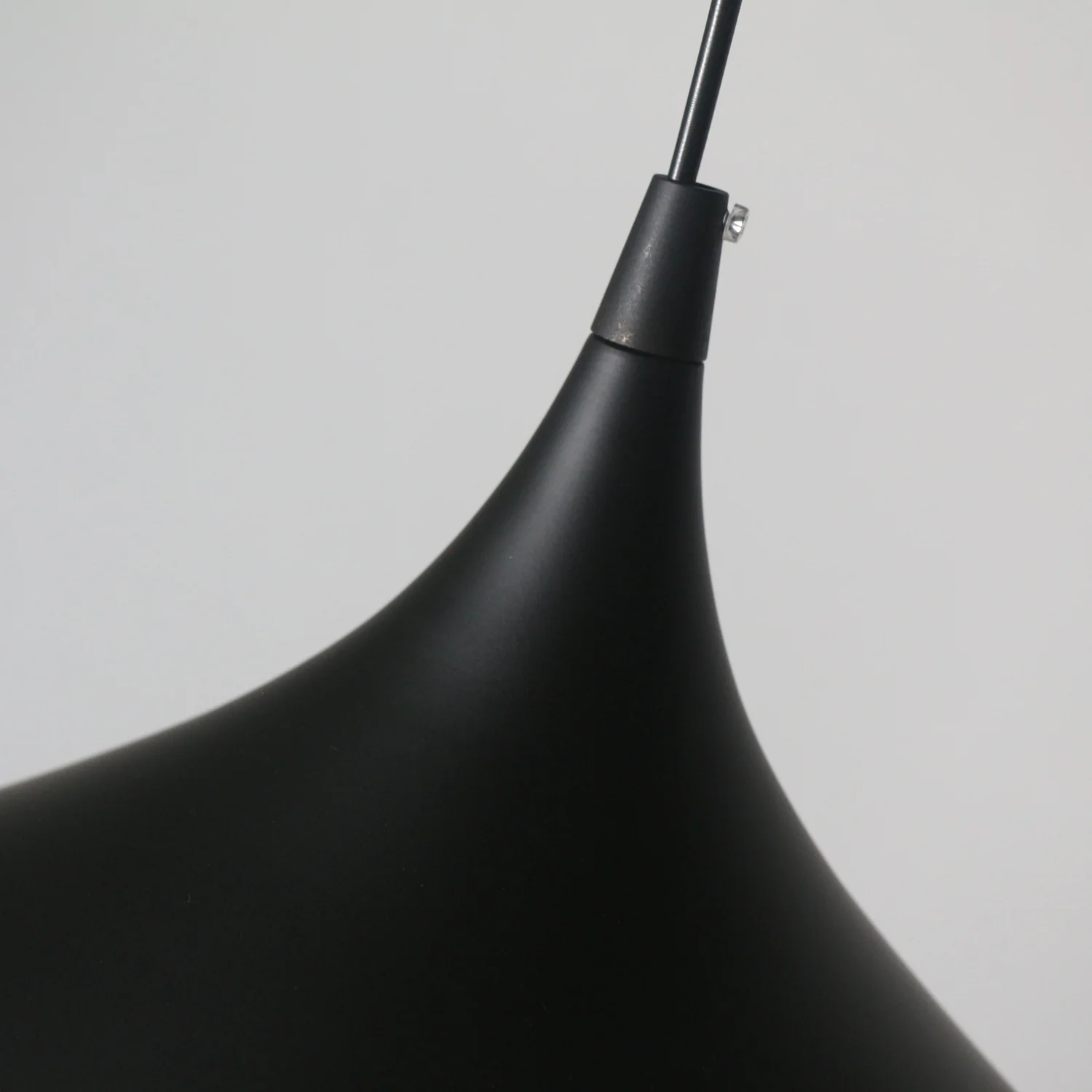 Riga Minimalist Pendant Light - Image 13