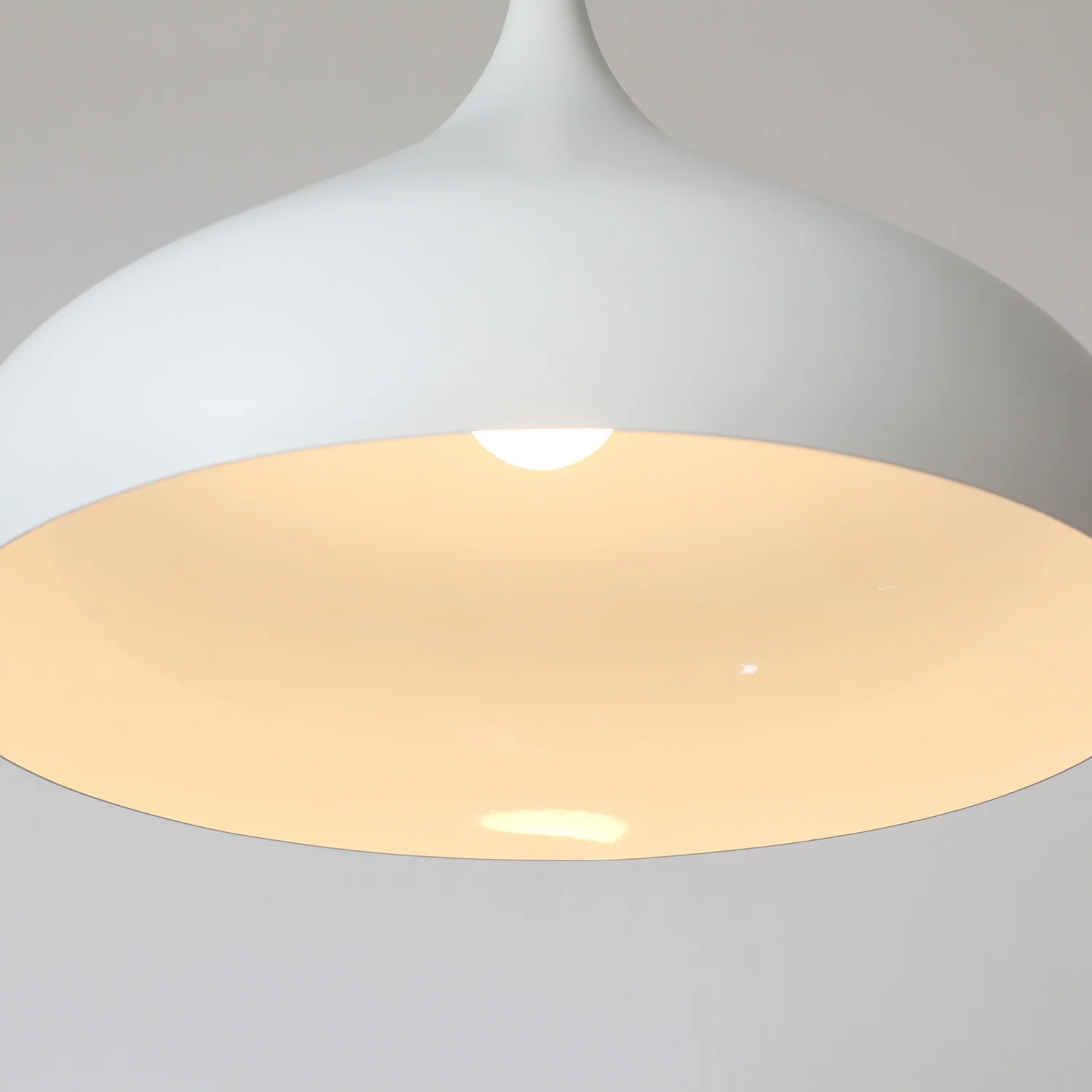 Riga Minimalist Pendant Light - Image 15