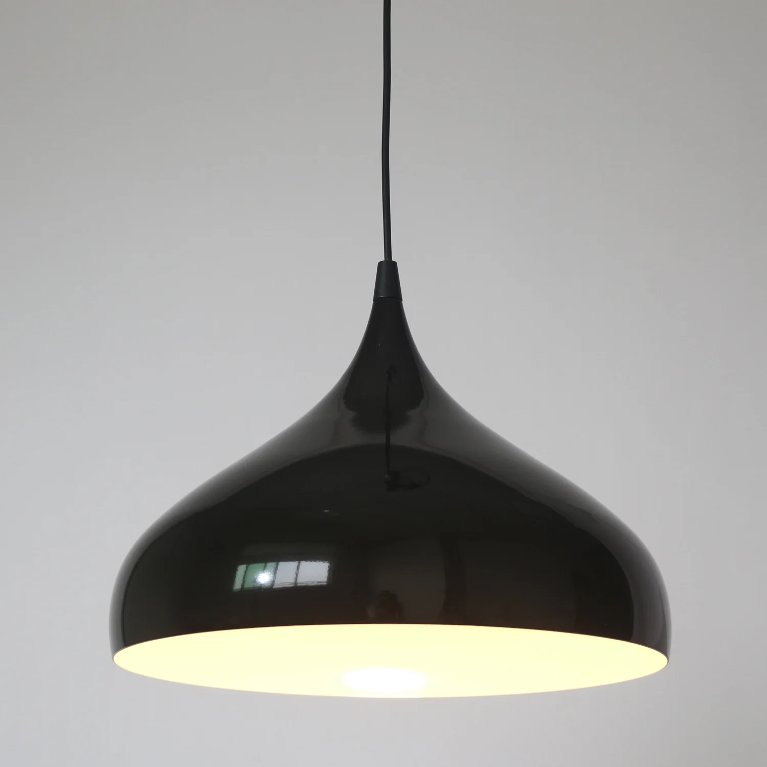 Riga Minimalist Pendant Light - Image 3