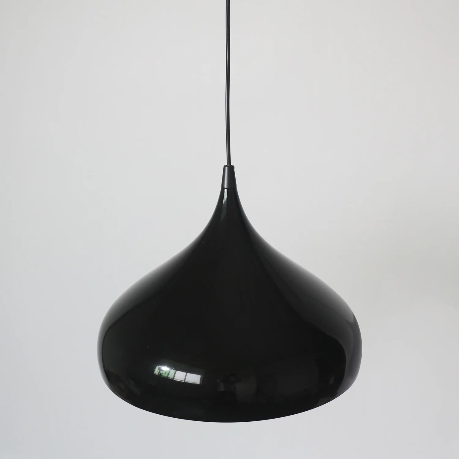 Riga Minimalist Pendant Light - Image 9