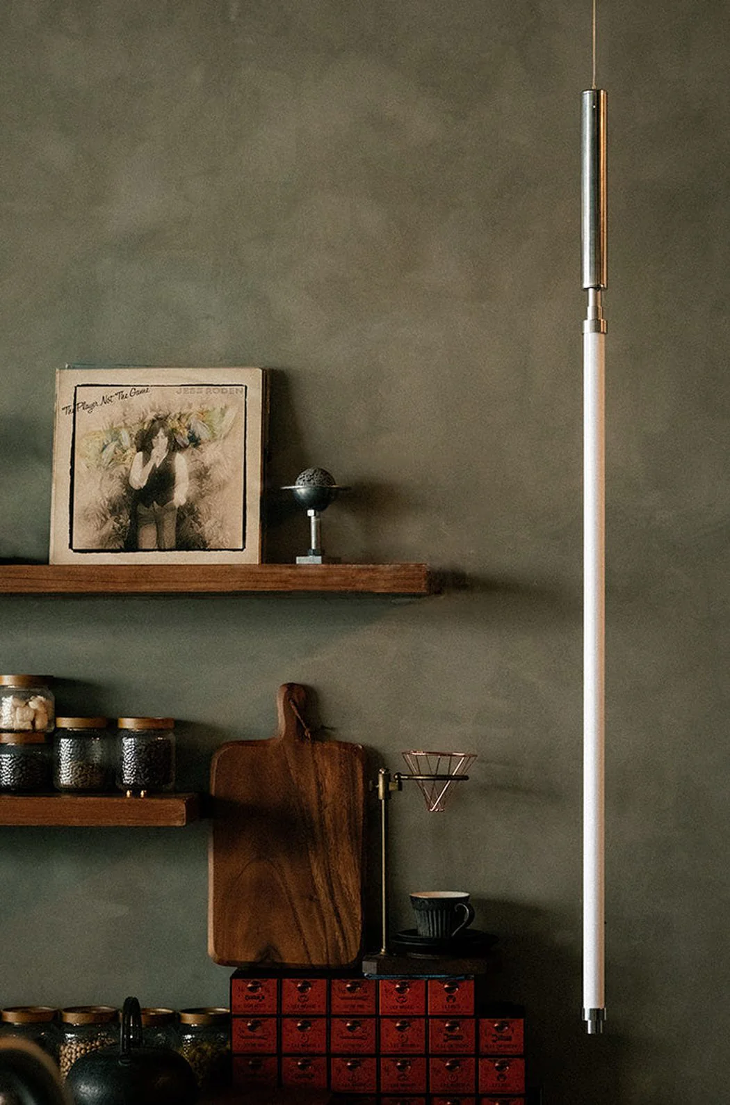 Solo Minimalist Strip Line Pendant Light - Image 4