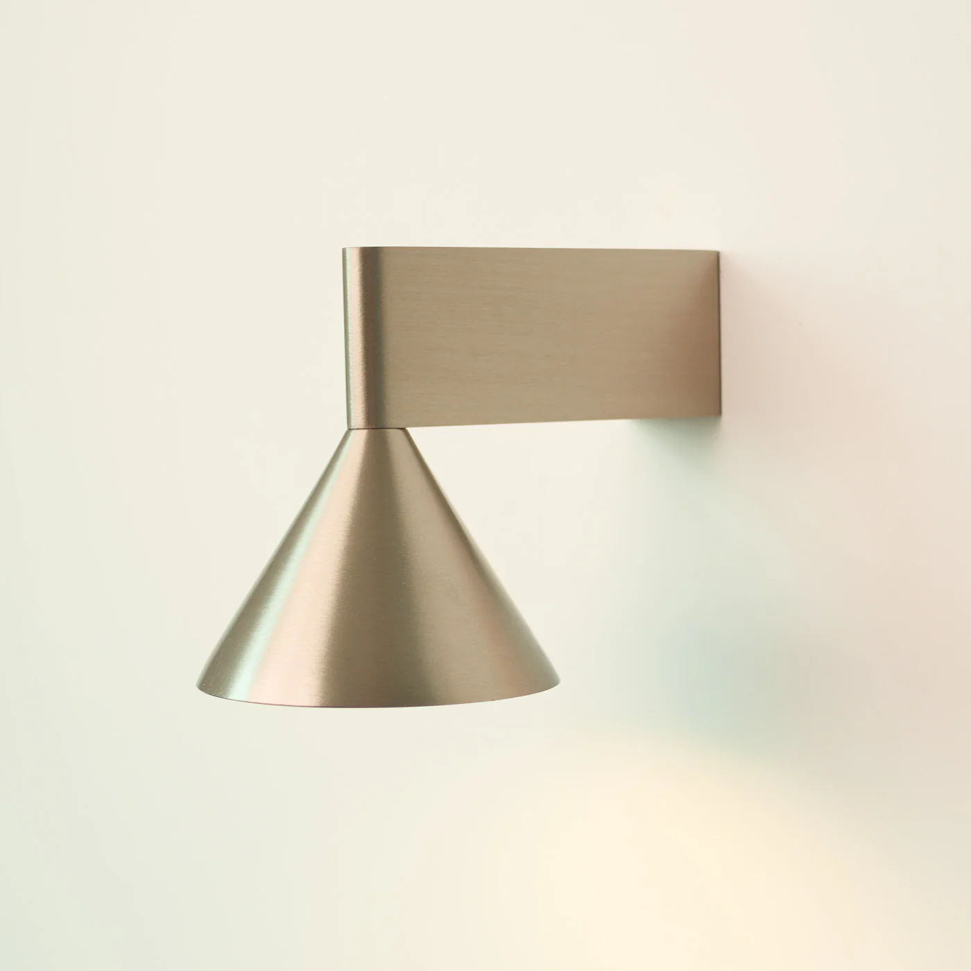 Staccato Modern Minimalist Wall Light