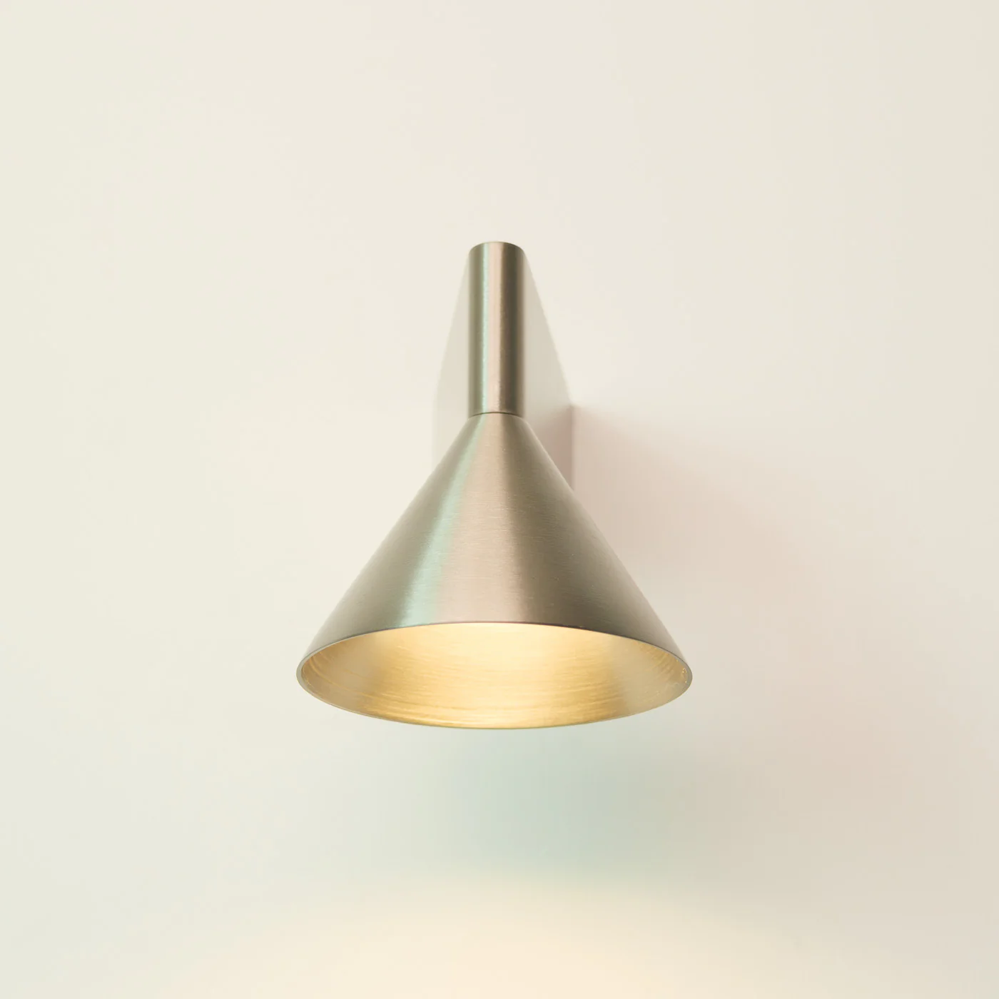 Staccato Modern Minimalist Wall Light - Image 6