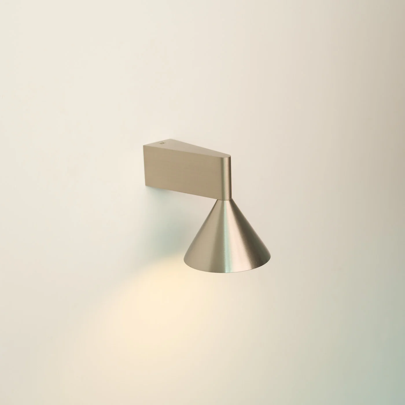 Staccato Modern Minimalist Wall Light - Image 7