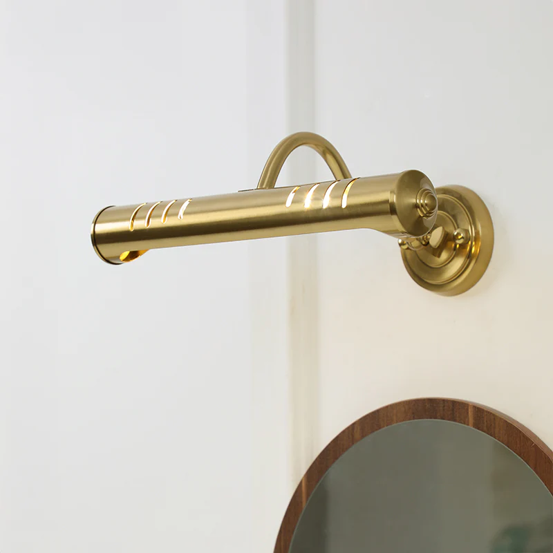 Sterling Retro Classic Wall Light - Vanity Or Artwork Wall Light - Image 2