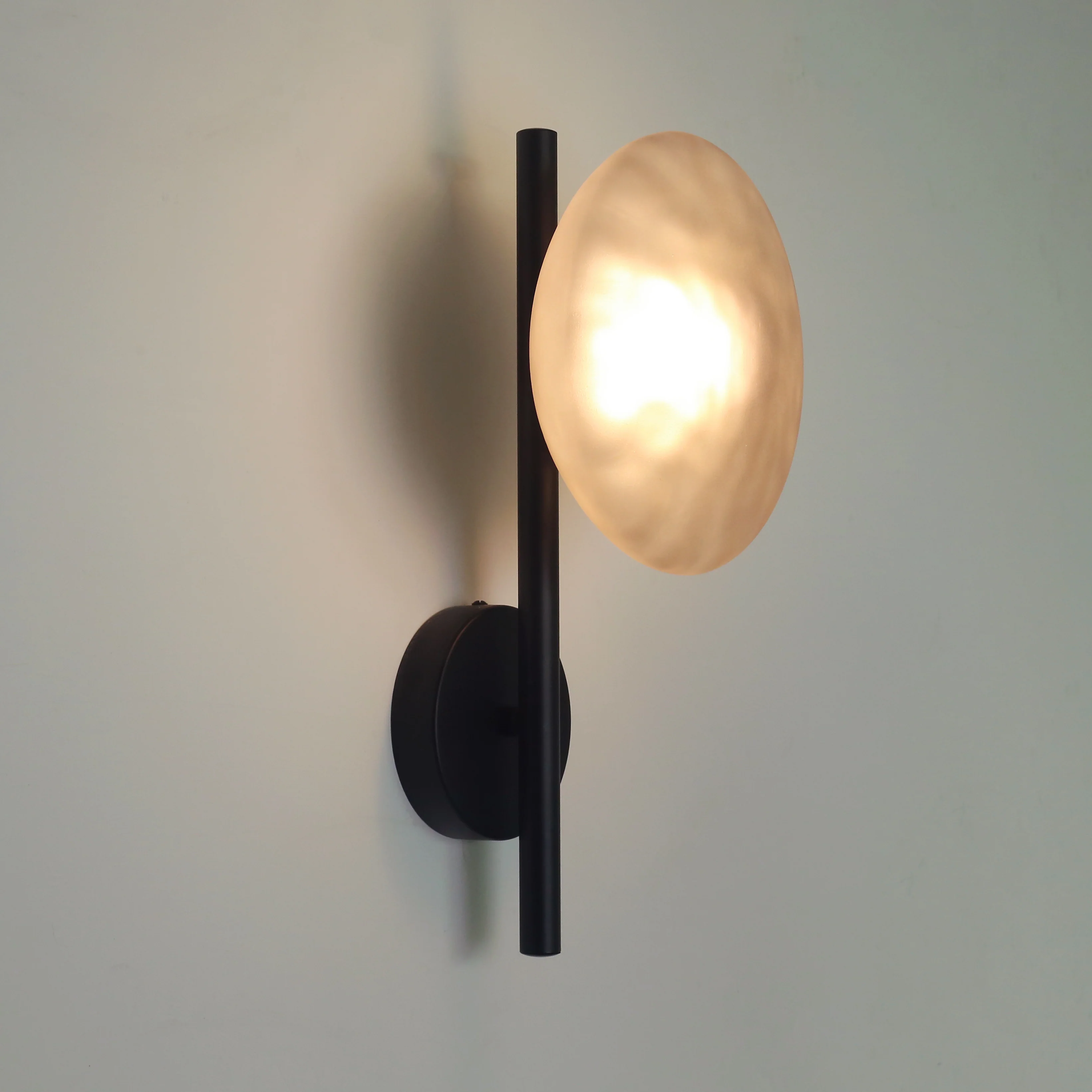 Stratus modern contemporary wall light - in black - Image 12