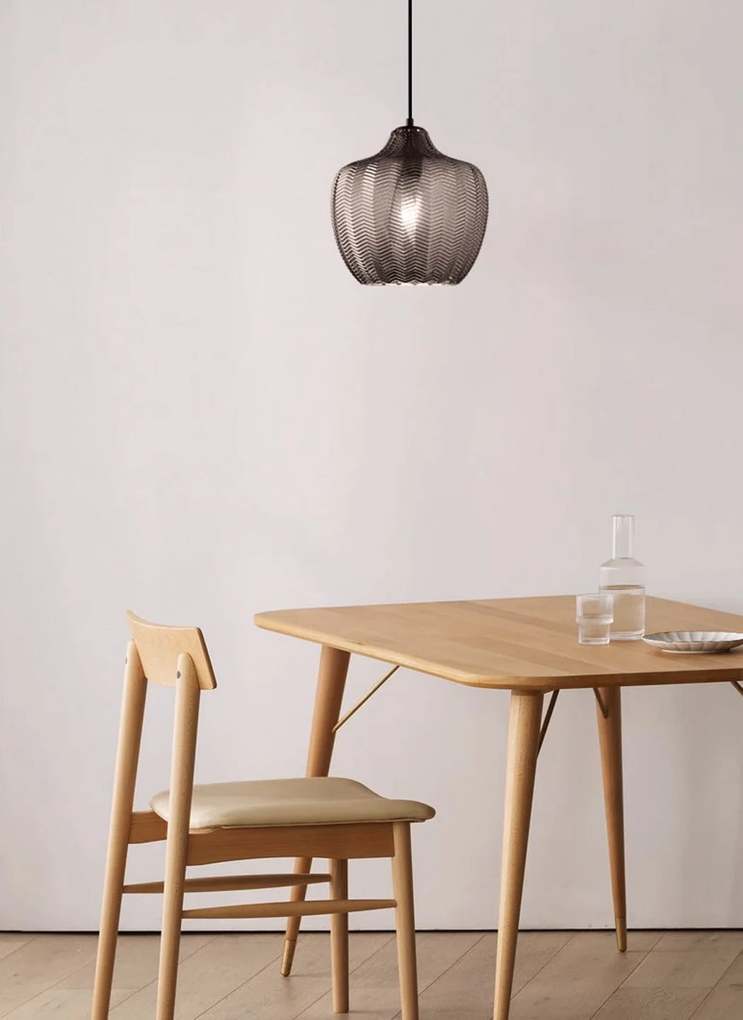 Yui Mid Century Glass Shade Pendant Light - Image 5